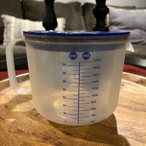 Vintage Tupperware Measuring Cup